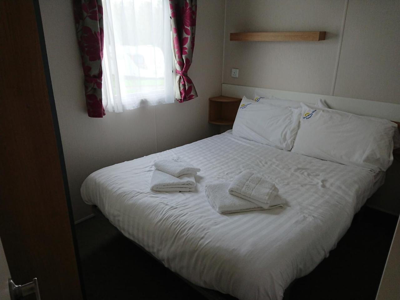 Newquay Valley Holidays Bagian luar foto
